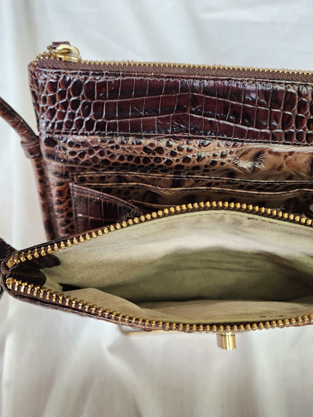 Brahmin "Mojito" Pecan Brown Croc-Embossed Leather Crossbody with Gold Hardware - Picture 6 of 10